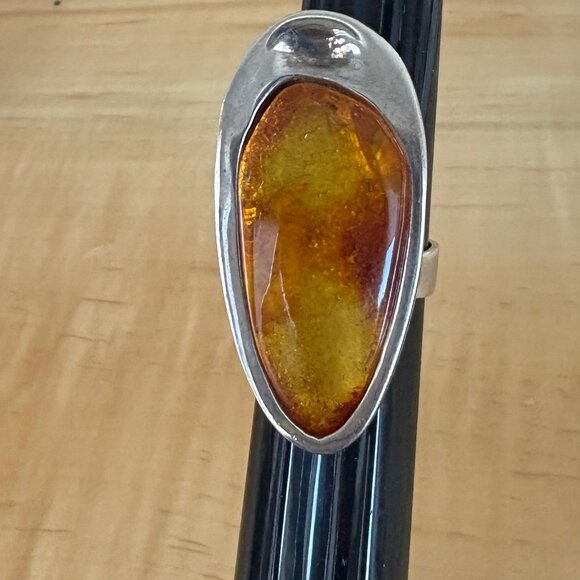 Amber & Sterling Silver Statement Ring Size 7 - Picture 2 of 9
